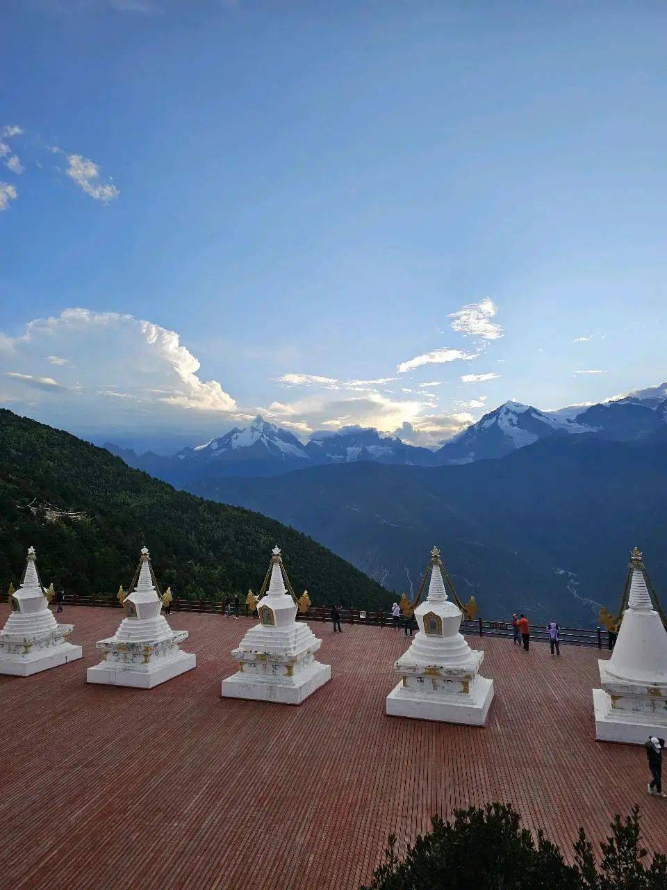 门徒娱乐:天堂在左,雨崩在右