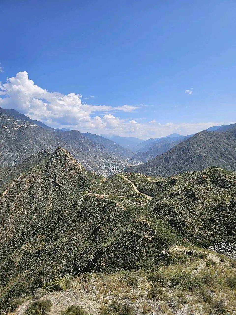 门徒娱乐:天堂在左,雨崩在右