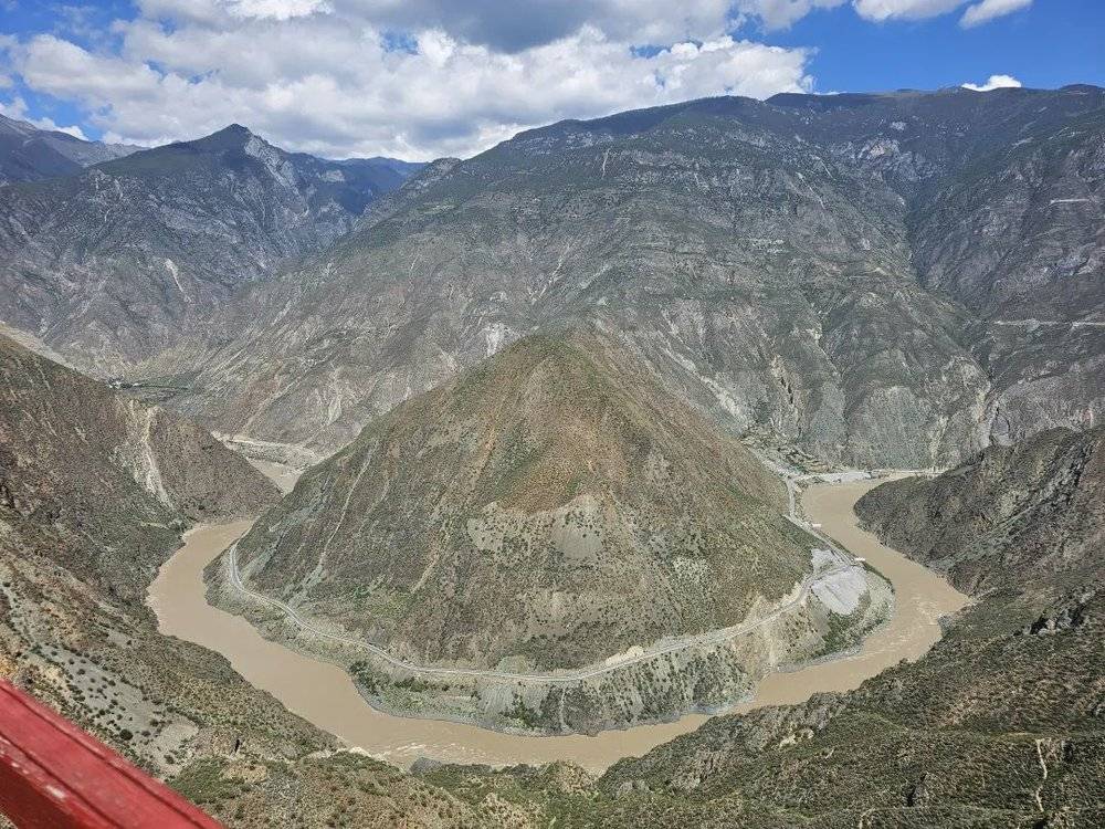 门徒娱乐:天堂在左,雨崩在右