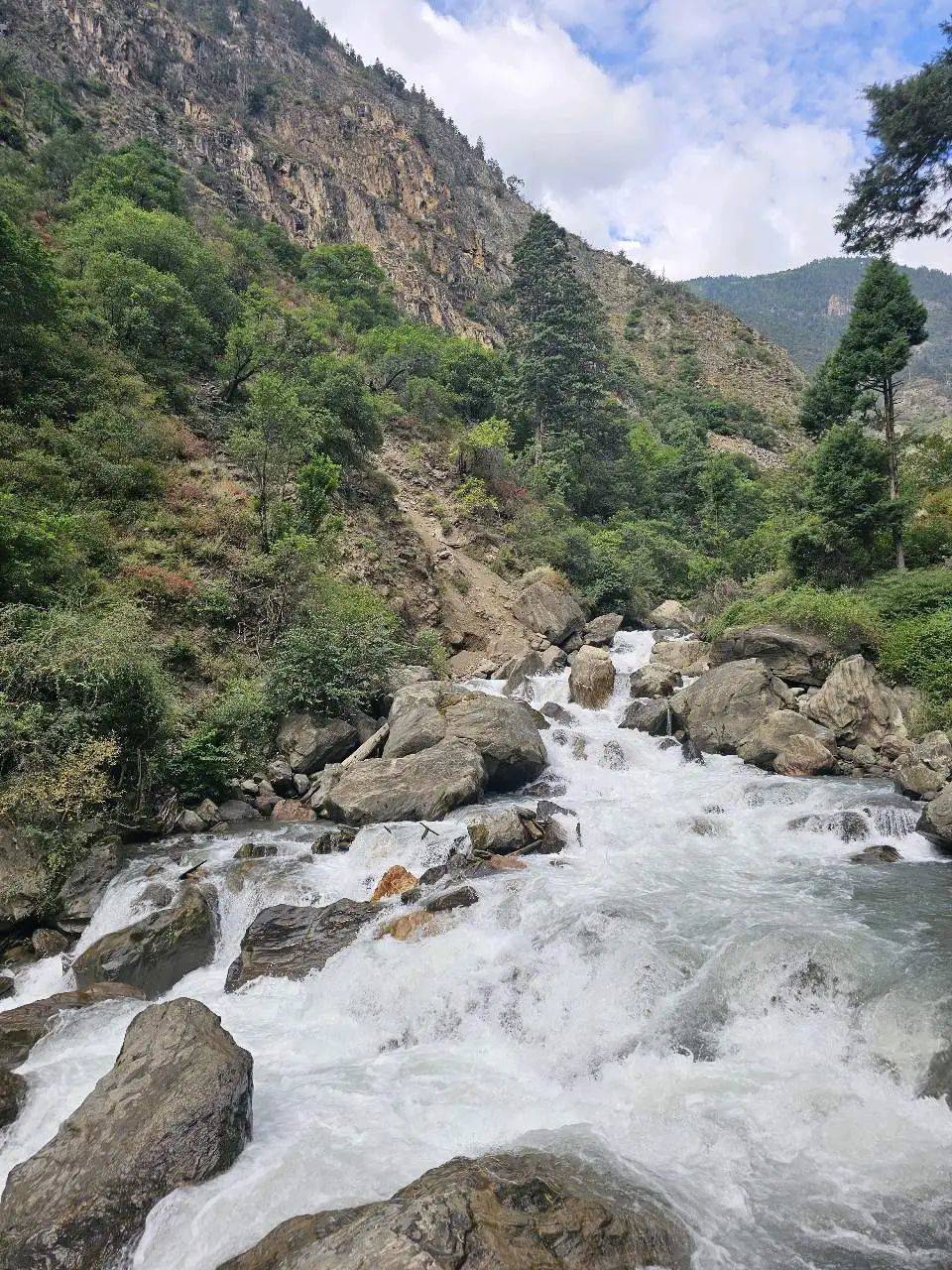 门徒娱乐:天堂在左,雨崩在右