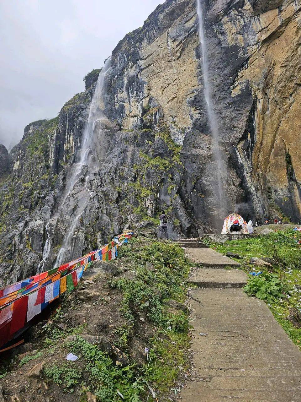门徒娱乐:天堂在左,雨崩在右
