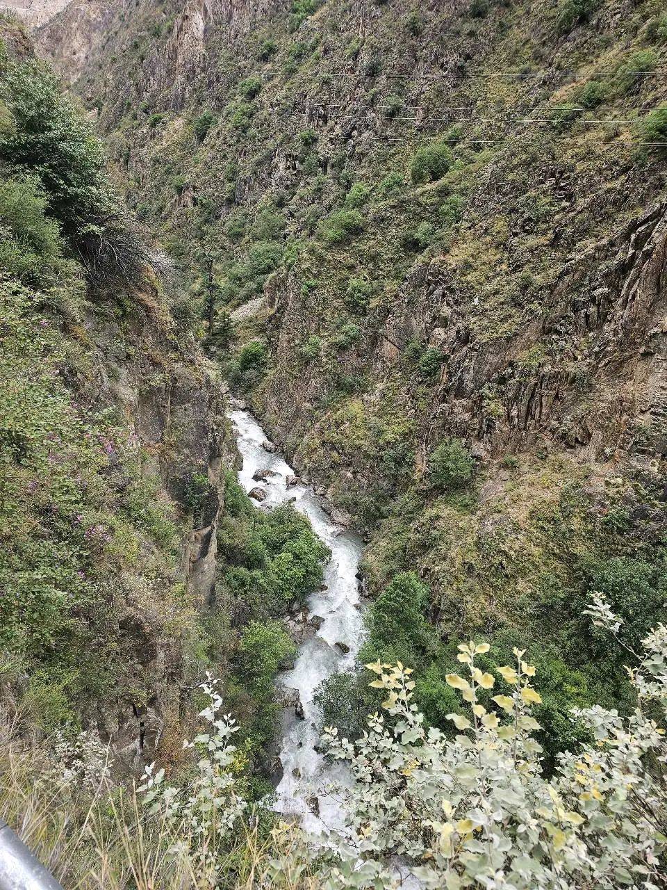 门徒娱乐:天堂在左,雨崩在右