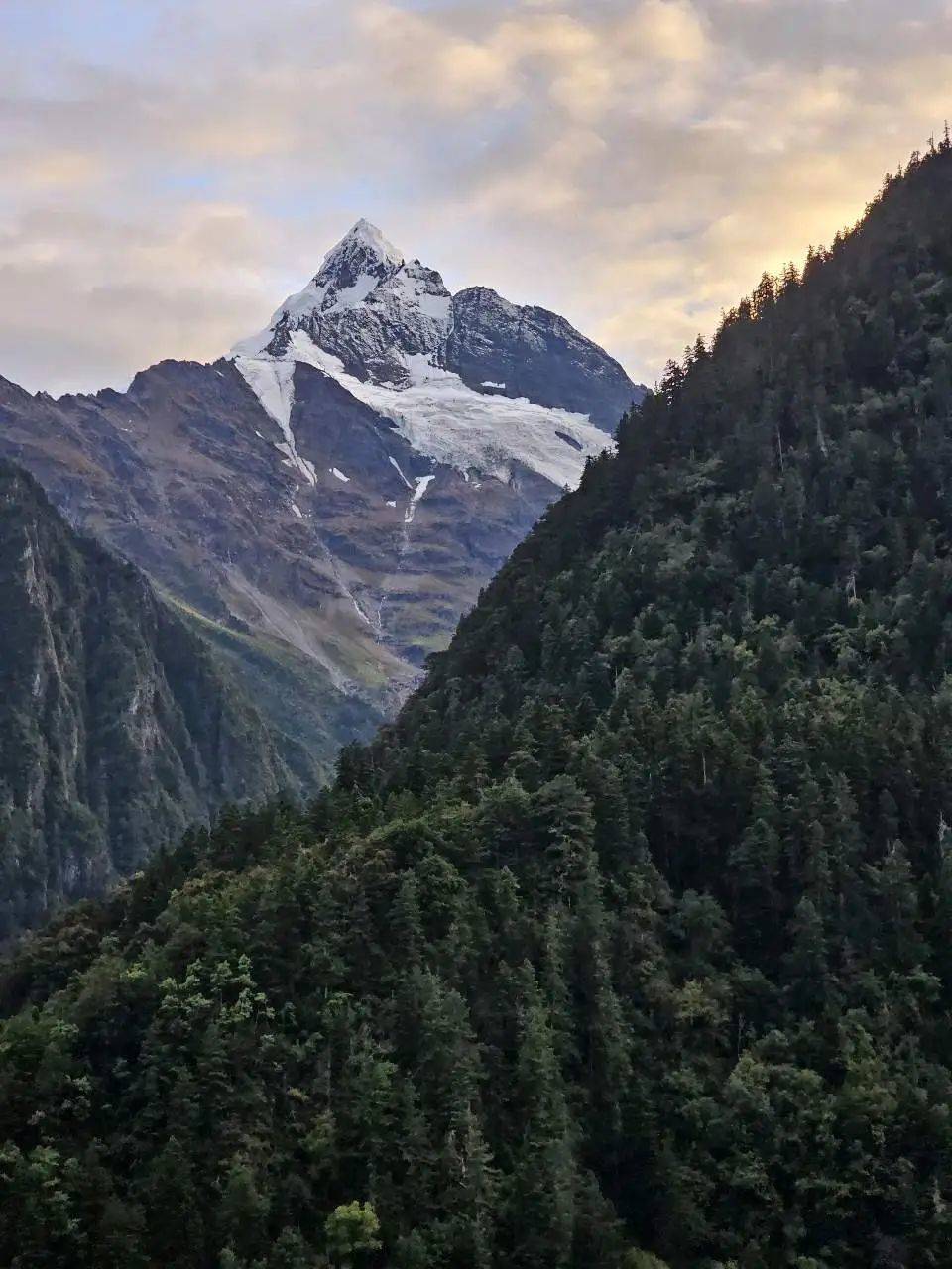 门徒娱乐:天堂在左,雨崩在右